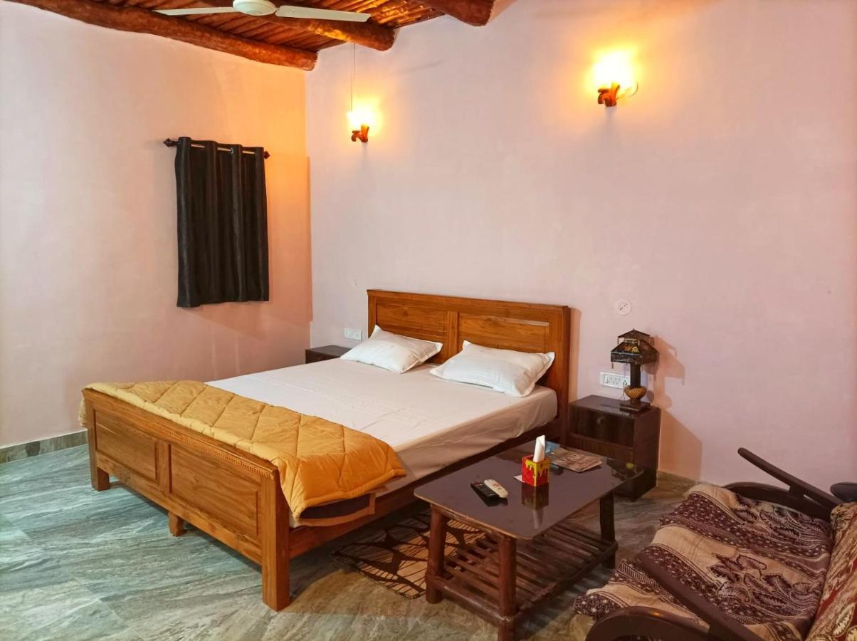 Sadhna Sadan Homestay Panna Madla エクステリア 写真