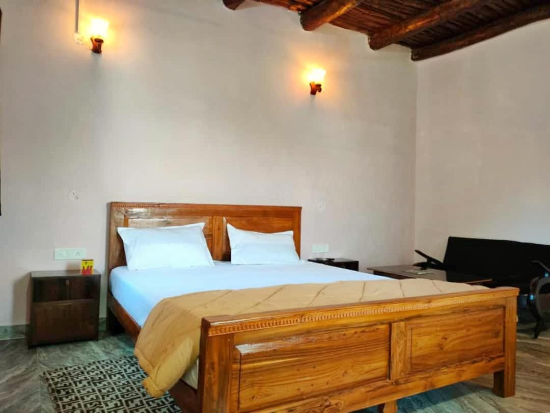Sadhna Sadan Homestay Panna Madla エクステリア 写真
