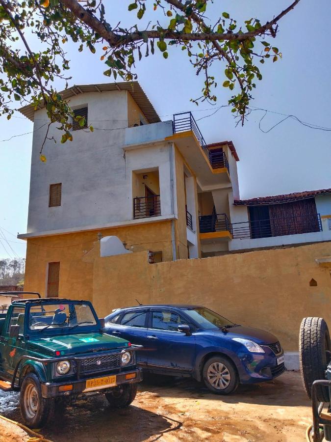 Sadhna Sadan Homestay Panna Madla エクステリア 写真