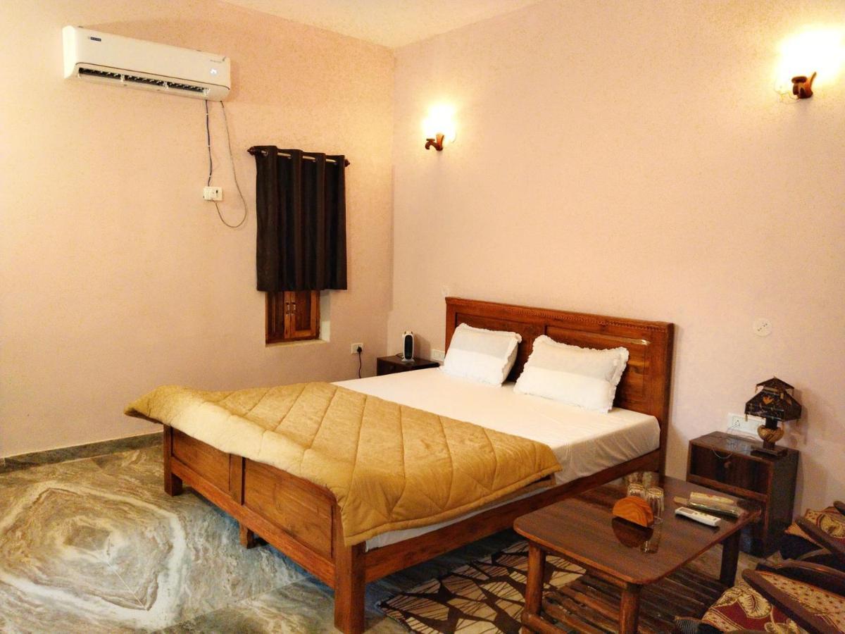 Sadhna Sadan Homestay Panna Madla エクステリア 写真