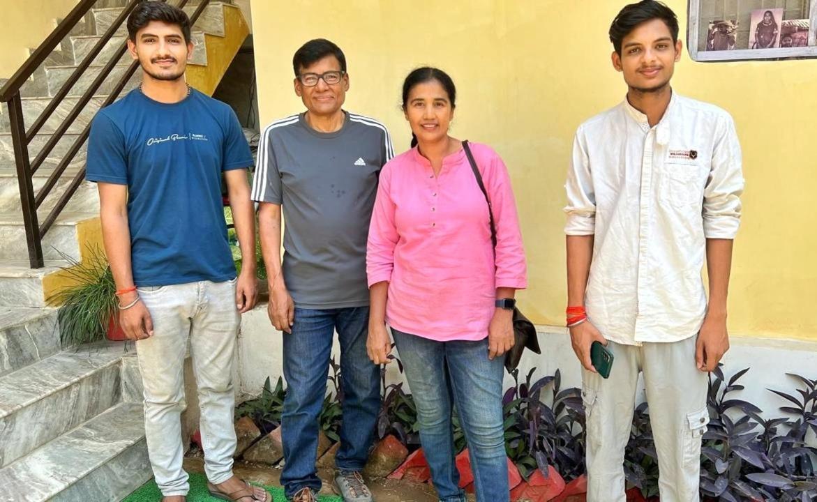 Sadhna Sadan Homestay Panna Madla エクステリア 写真